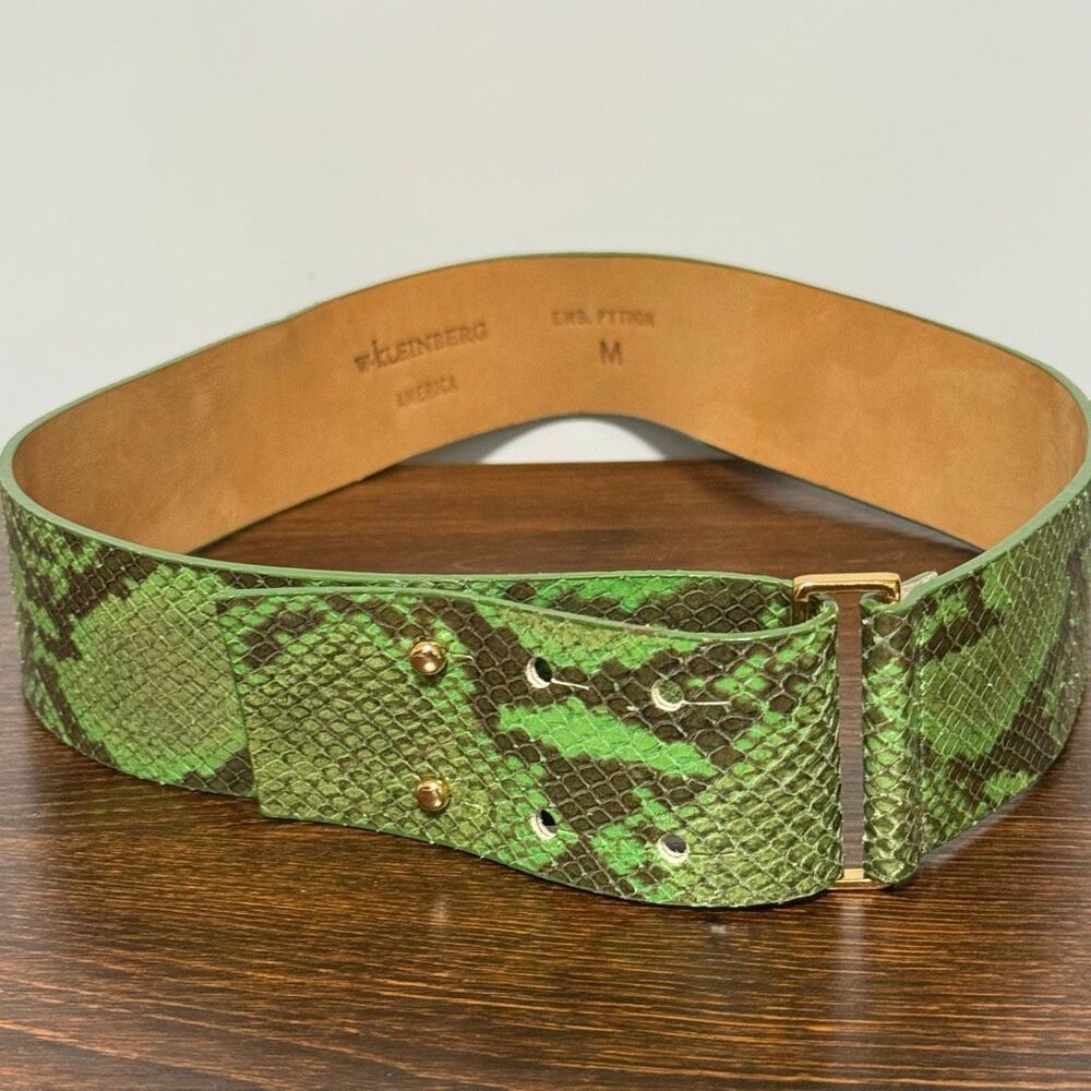 W Kleinberg America Women’s green leather python print wide belt size medium